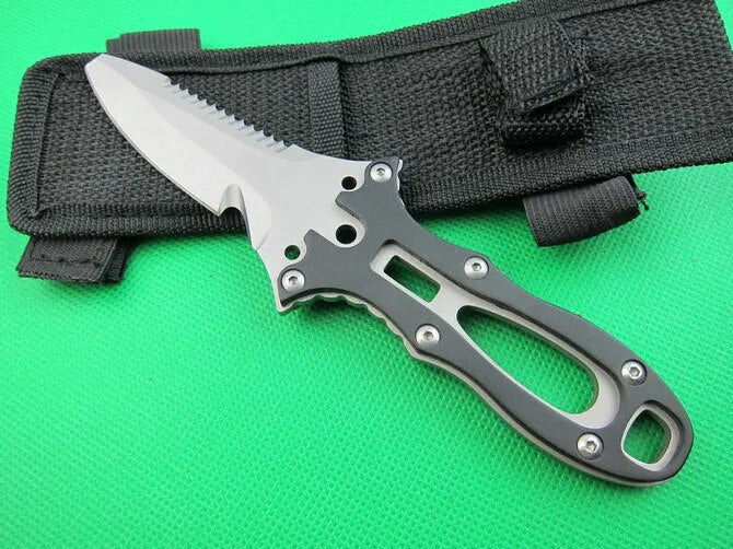 Super classic  survival diving knife fixed blade  Sharp blade cut the rope hook back serrate nylon sheathed with the rope