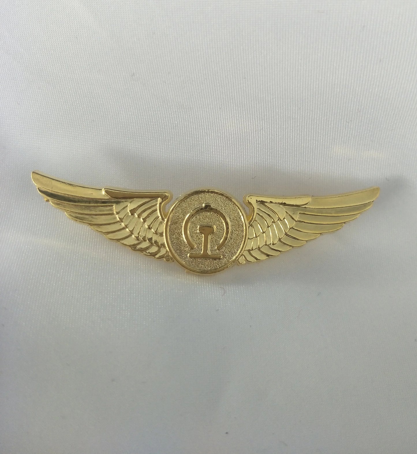 Pilot Flight Officer Wings  Badge Navigation Airlines Civil Aviation Metal Badge Brooch Pins Medal of Challenge Coins